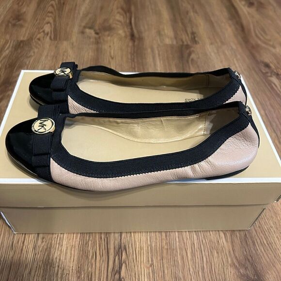 Michael Kors bow flats slip on shoes women’s 6 - Picture 7 of 7